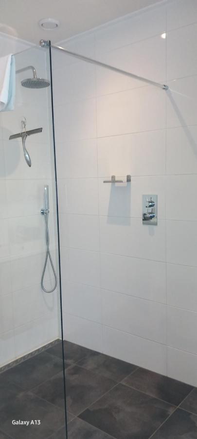 Anna'S Zusje Boetiekhotel Harlingen Buitenkant foto