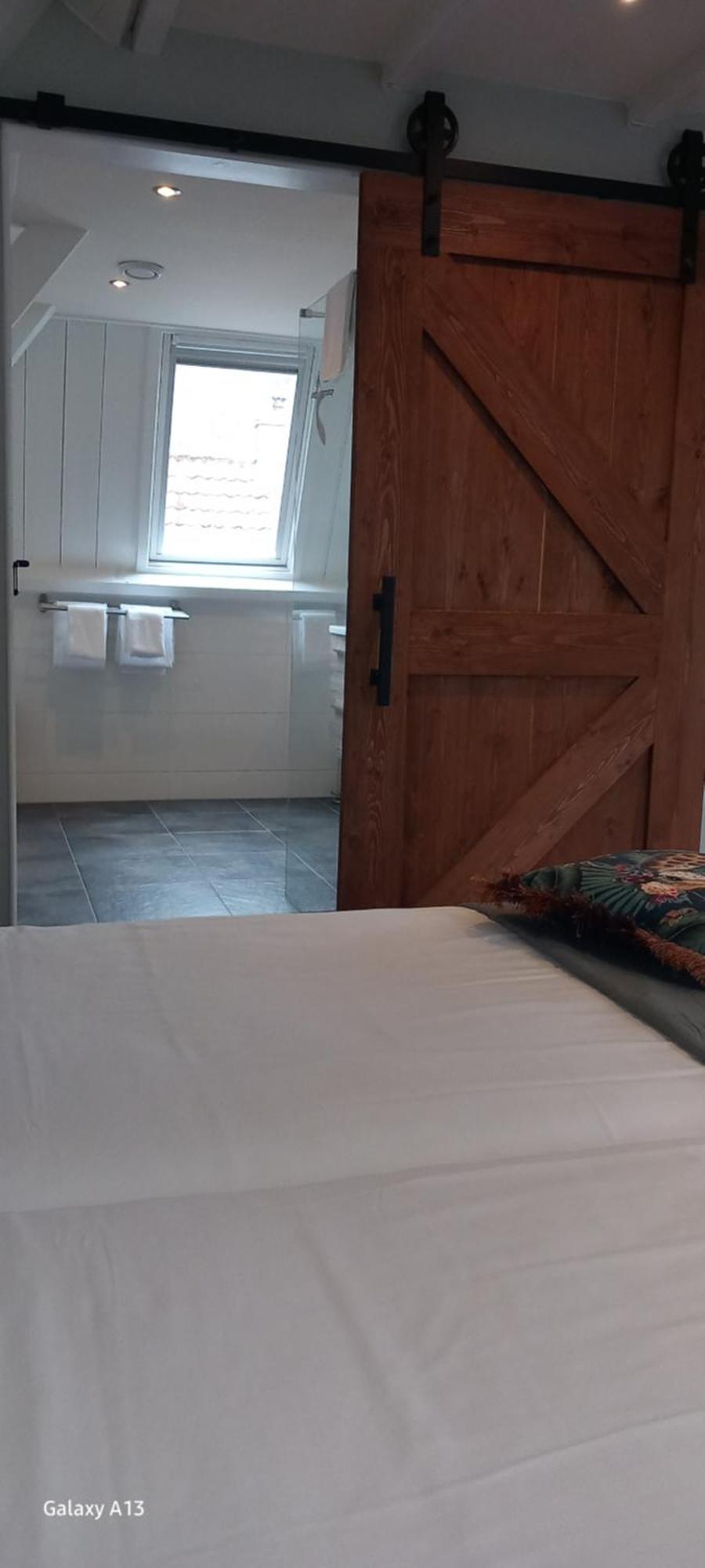 Anna'S Zusje Boetiekhotel Harlingen Kamer foto